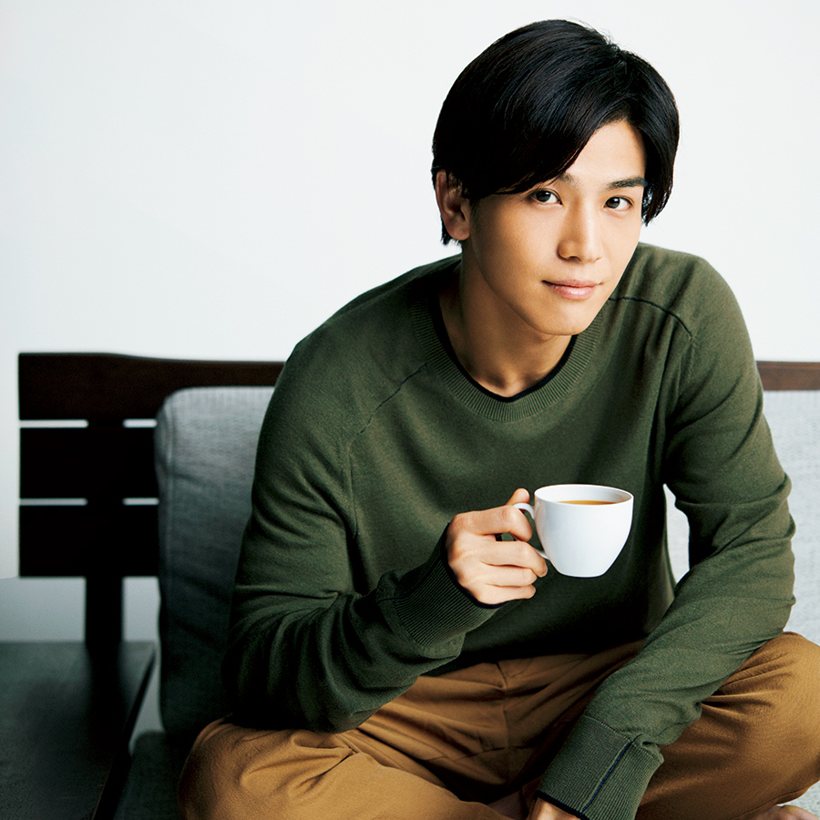 ”コーヒーを飲まない日はない”ぐらい好きで。僕にとっては、生活のリズムをつくってくれる大切な飲み物です。 1910-roasters-img01