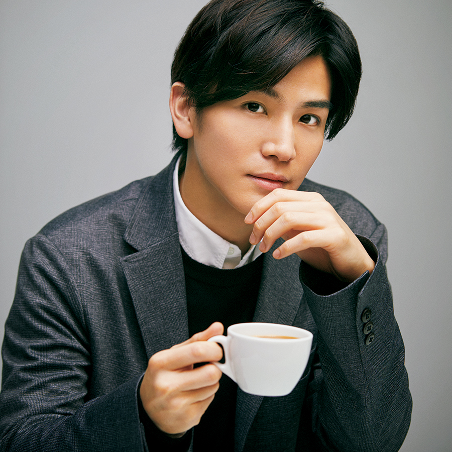 仕事の合間のショートブレイクは、あえて仕事と関係のないことをする。コーヒーを飲みながらではあるけれど。 1911-roasters-img01