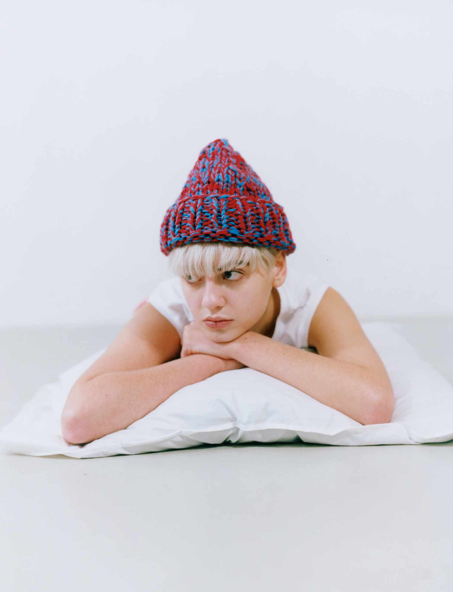 『THERIACA Yarn, Rope, Spaghetti』濱田明日香さんのニットプロジェクトをまとめたアートブックが刊行