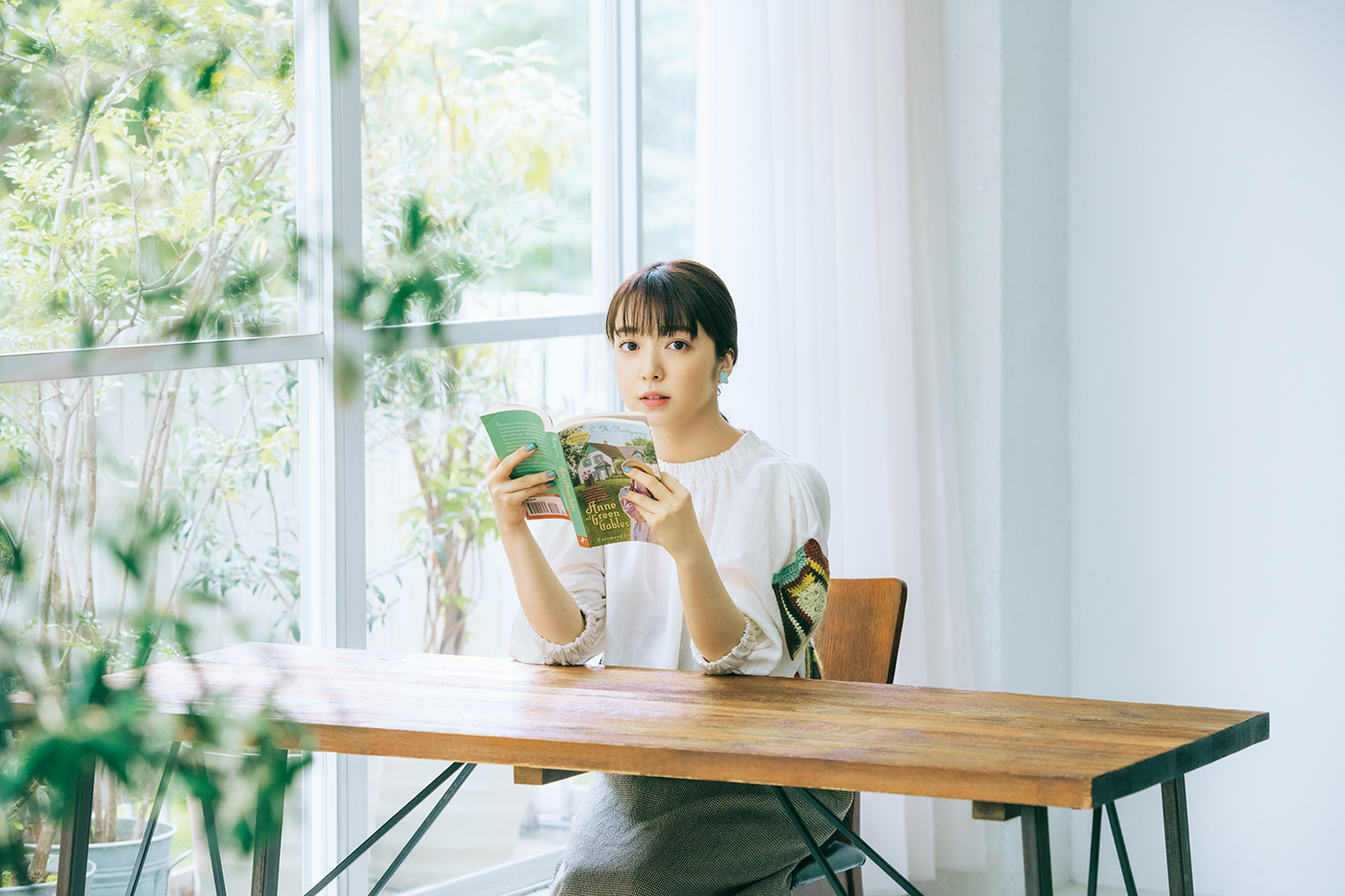上白石萌音 俳優 歌手 本 &premium,いい本との、出合いは大切。,INSPIRING BOOKS