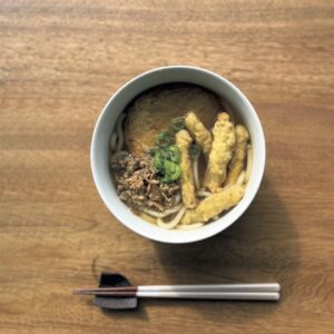 俳優、光石 研さんのお取り寄せ。食いしん坊32人がそっと取り寄せている、全国の名品。03創業から100年以上変わらない、特製かしわ肉と歯ごたえのある麺、少し甘めの出汁。かしわうどん (丸天・ごぼ天入り) 5人分 ¥2,300。https://tochikuken.shop | 創業から100年以上変わらない、特製かしわ肉と歯ごたえのある麺、少し甘めの出汁。かしわうどん(丸天・ごぼ天入り)5人分 ¥2,600。https://tochikuken.shop 俳優、光石 研さんのお取り寄せ。食いしん坊32人がそっと取り寄せている、全国の名品。03創業から100年以上変わらない、特製かしわ肉と歯ごたえのある麺、少し甘めの出汁。かしわうどん (丸天・ごぼ天入り) 5人分 ¥2,300。https://tochikuken.shop | 創業から100年以上変わらない、特製かしわ肉と歯ごたえのある麺、少し甘めの出汁。かしわうどん(丸天・ごぼ天入り)5人分 ¥2,600。https://tochikuken.shop