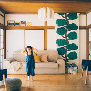 北欧 DIY改装 北欧、暮らし サムネイルの道具店 イケア 『北欧で見つけた気持ちが軽くなる暮らし』 (ワニブックス) 、『家族が笑顔になる 北欧流の暮らし方』 (オレンジページ) 桒原さやか フリーライター・エッセイスト オリバー・ルンドクイスト