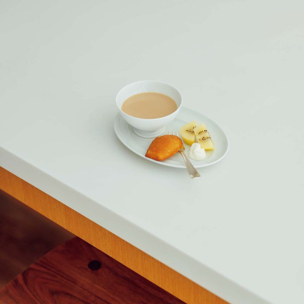渡辺有子さんの愛用する台所道具⑨ 〈フードフォーソート〉のオーバルプレートとカフェオレボウル