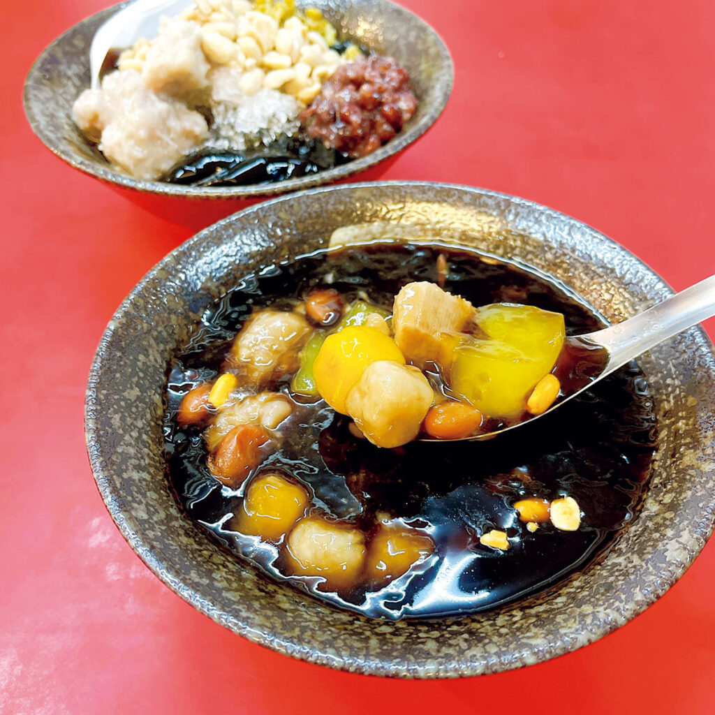 燒仙草 (サオシエンツァオ) <i>&Taipei 台湾スイーツ食べ比べ</i>