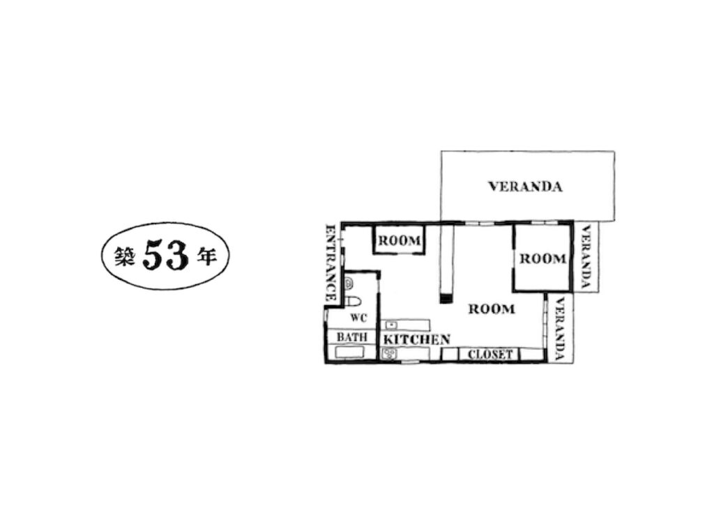 築53年のマンションをスケルトンの状態で入手。広いワンルームを生かしたまま、家族各自のスペースも確保している。