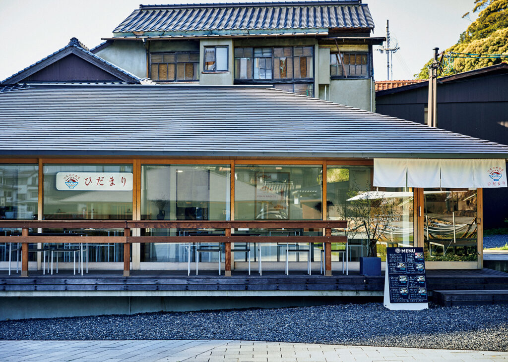 2024年4月にオープンしたばかりの『ひものや食堂ひだまり 長門湯本温泉店』 (深川湯本2270−5) 。