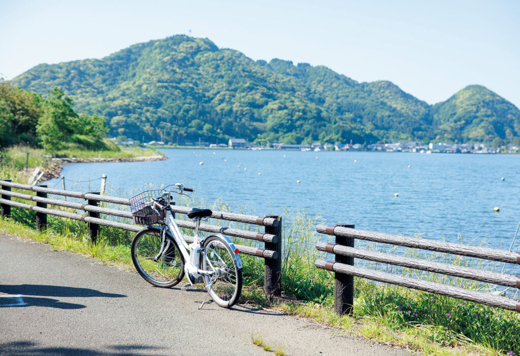 レンタサイクルは美浜駅や『美浜町レイクセンター』で利用することができる。
