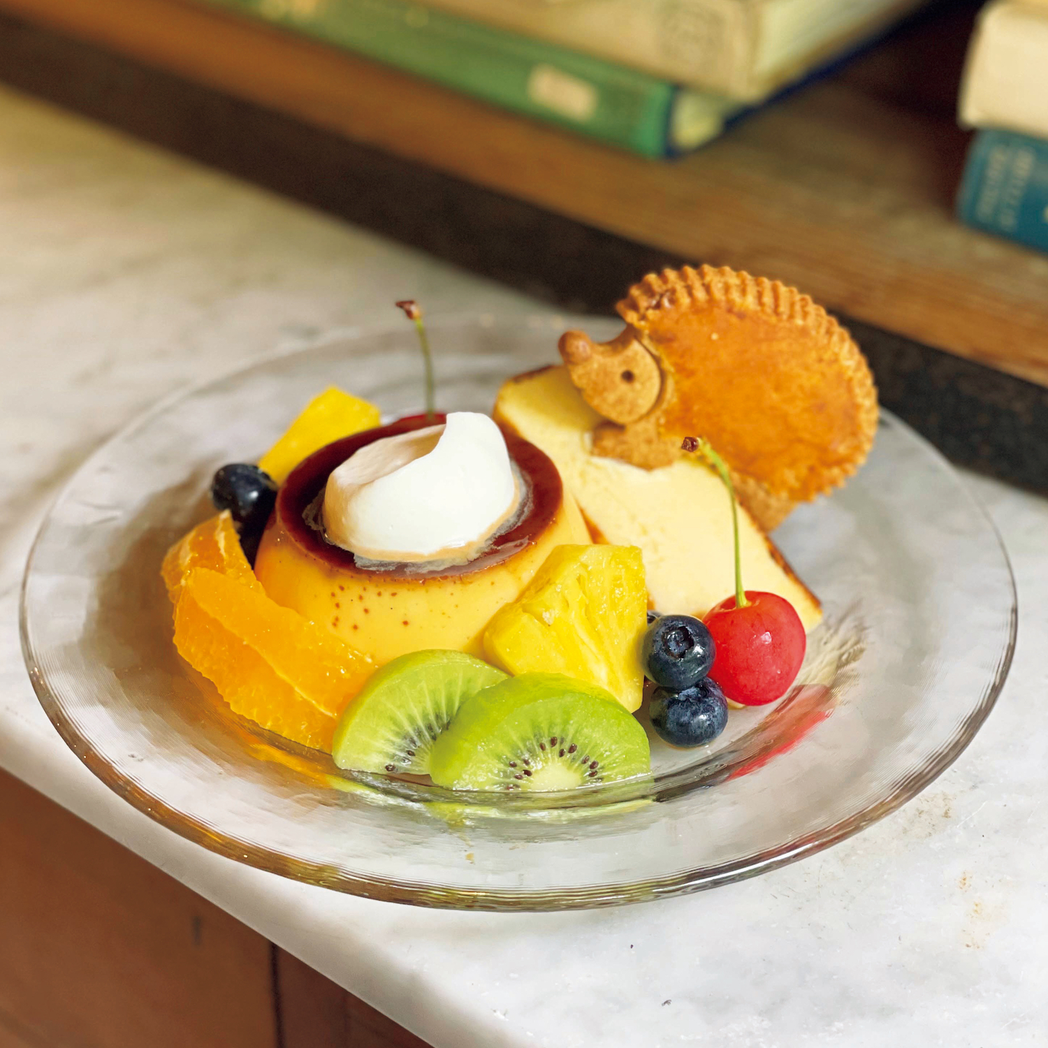 カフェ J-WORLD限定 ONEPIECE マドモアゼル #プリン #プリン ¥1380 珈琲or紅茶set ¥1050 プリン・アラモード> プリン カード・フォト・ブロマイド