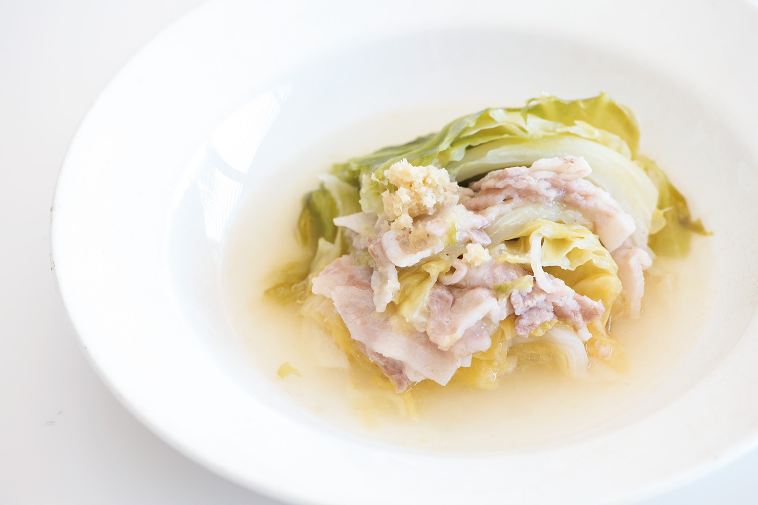 渡辺有子の料理教室 冬キャベツと豚肉の蒸しスープ 渡辺有子の料理教室 冬キャベツと豚肉の蒸しスープ