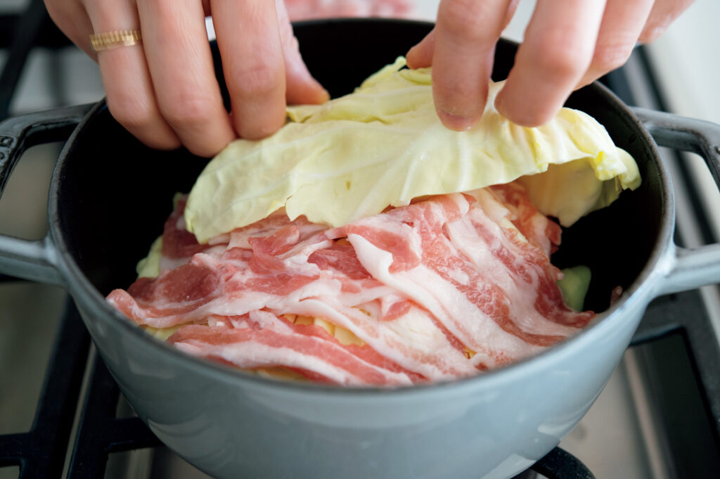 渡辺有子の料理教室 冬キャベツと豚肉の蒸しスープ