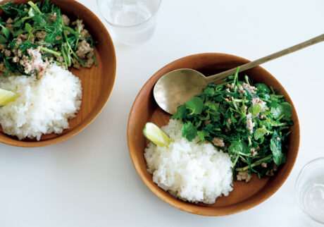 渡辺有子の料理教室 「豚挽き肉のハーブ和え」は、ご飯と一緒にワシワシ食べるのがおいしい。