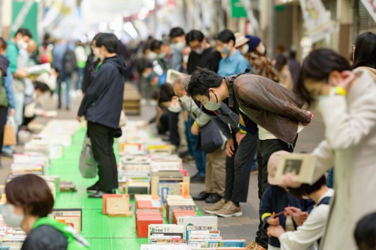 「本のやりとり」では、26,373冊もの本が集まり、20,537冊が新しい読み手に渡った。