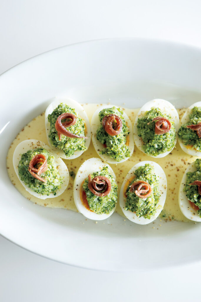 渡辺有子の料理教室 ブロッコリーとゆで卵の温菜 渡辺有子の料理教室 ブロッコリーとゆで卵の温菜