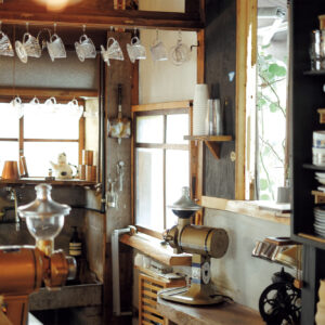 木造の小屋全体に響く、体で感じる音楽。京都・二条城『二条小屋』：音楽喫茶の”いい店”案内。vol.15