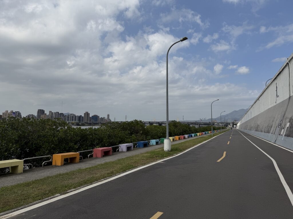 海を目指して3時間の自転車旅。編集後記「台湾でしたいこと」