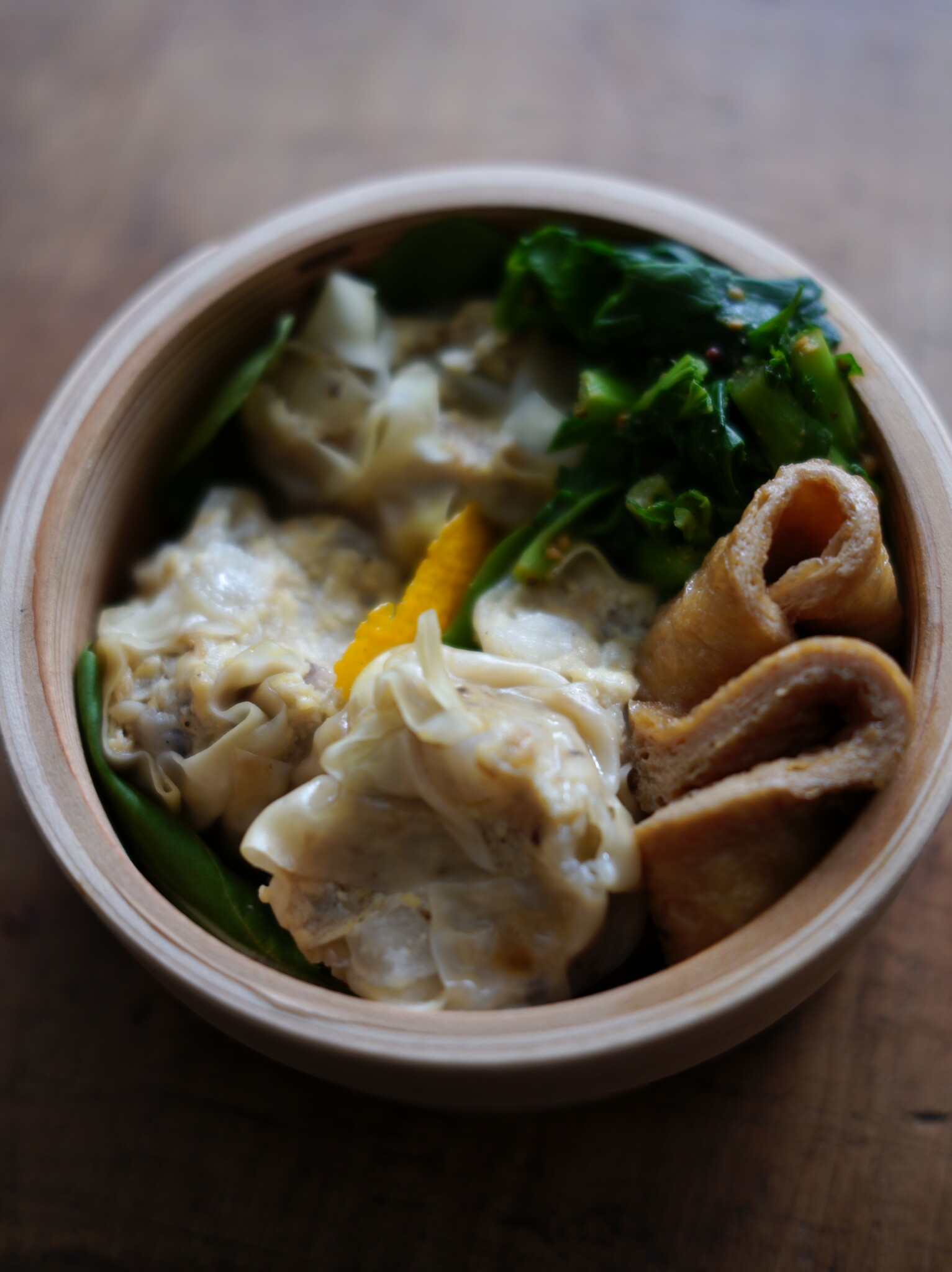 日々菜弁 その3料理家・室田 HAAS 万央里 #3 | 上段 /蒸し焼売、雪菜の辛子アンドマスタード和え、油揚げ甘煮。