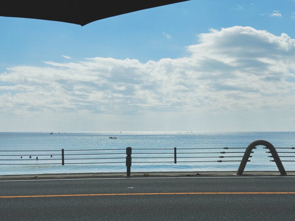 ドライブミュージック/MUSIC FOR BETTER LIFE #6 May 2025 編集部員によるリレー連載「Good for Me. 編集部が出合ったベターライフ」 ドライブミュージック/MUSIC FOR BETTER LIFE #6 May 2025 編集部員によるリレー連載「Good for Me. 編集部が出合ったベターライフ」