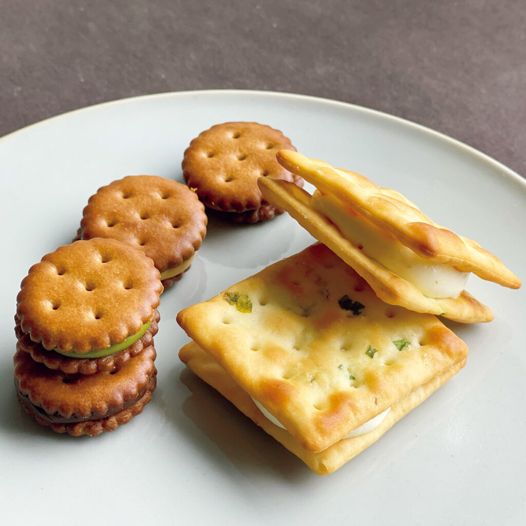 クラッカーやビスケットにヌガーをイン!【&Taipei 台湾スイーツ食べ比べ】 クラッカーやビスケットにヌガーをイン!【&Taipei 台湾スイーツ食べ比べ】