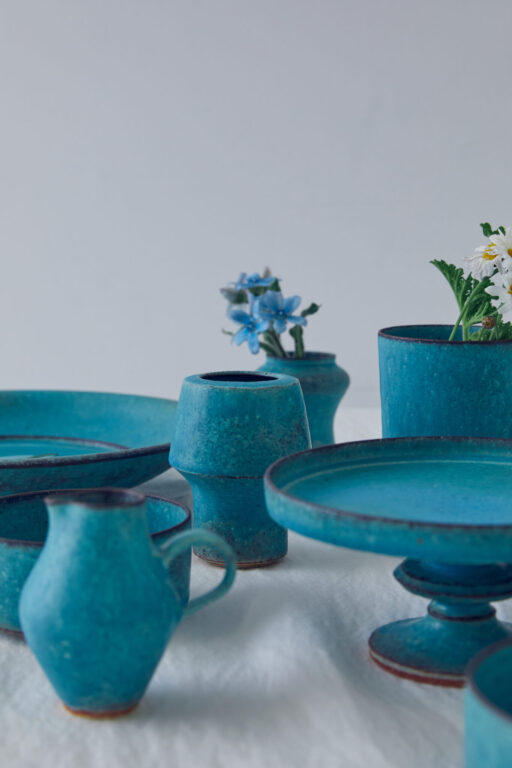 〈LOISIR〉と〈La Maison de Vent〉が手がける、器とコーヒーのセットが6月6日 (金) より発売。 〈LOISIR〉と〈La Maison de Vent〉が手がける、器とコーヒーのセットが6月6日 (金) より発売。