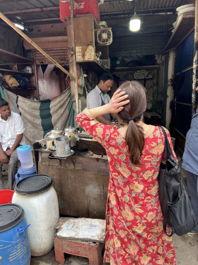 インドのオールド・デリーで飲んだ、忘れられないチャイ。世界のお菓子と、そのレシピ vo.1。 インドのオールド・デリーで飲んだ、忘れられないチャイ。世界のお菓子と、そのレシピ vo.1。