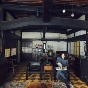 作家・甘糟りり子さんの暮らし方とセンス。削ぎ落とした生活を楽しむ。 (前編)