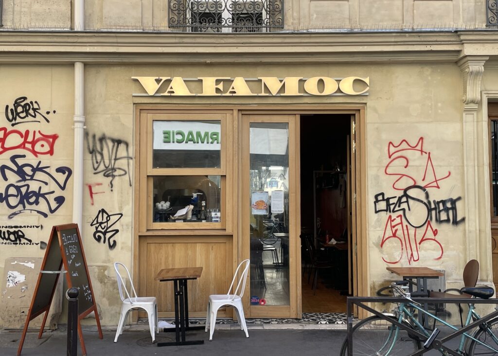 39 rue des Vinaigriers 75010 ☎️01-72-38-82-35 12:00〜14:00(土日〜15:00) 19:00〜22:00(金土〜23:00)無休 パンツェロッティは8種。うち1つが季節ごとに具が変わる。39 rue des Vinaigriers 75010 ☎️01-72-38-82-35 12:00〜14:00 (土日〜15:00) 19:00〜22:00 (金土〜23:00) 無休 パンツェロッティは8種。うち1つが季節ごとに具が変わる。 - 39 rue des Vinaigriers 75010 ☎️01-72-38-82-35 12:00〜14:00(土日〜15:00) 19:00〜22:00(金土〜23:00)無休 パンツェロッティは8種。うち1つが季節ごとに具が変わる。 39 rue des Vinaigriers 75010 ☎️01-72-38-82-35 12:00〜14:00 (土日〜15:00) 19:00〜22:00 (金土〜23:00) 無休 パンツェロッティは8種。うち1つが季節ごとに具が変わる。