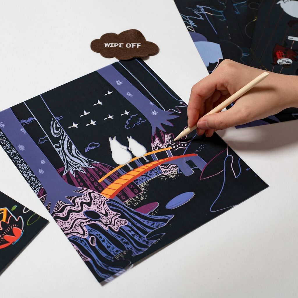削るだけでオリジナルの１枚に。大人も夢中になれるムーミンのアートブックが発売。