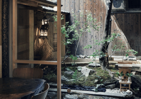 京の地で脈々と受け継がれる、『いづ重』の庭。ひみつの坪庭コレクション vol.20