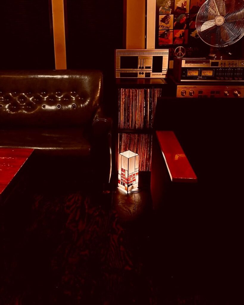 『Bar SORA』細野晴臣さんの5曲を含む、夏の郷愁を誘うプレイリスト。 写真と文：靱江千草 (〈バウト〉デザイナー) #2