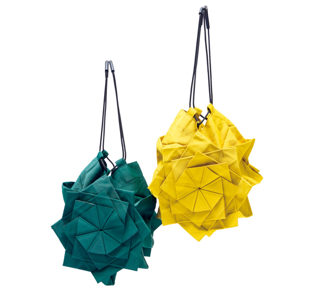 132 5. ISSEY MIYAKE bag