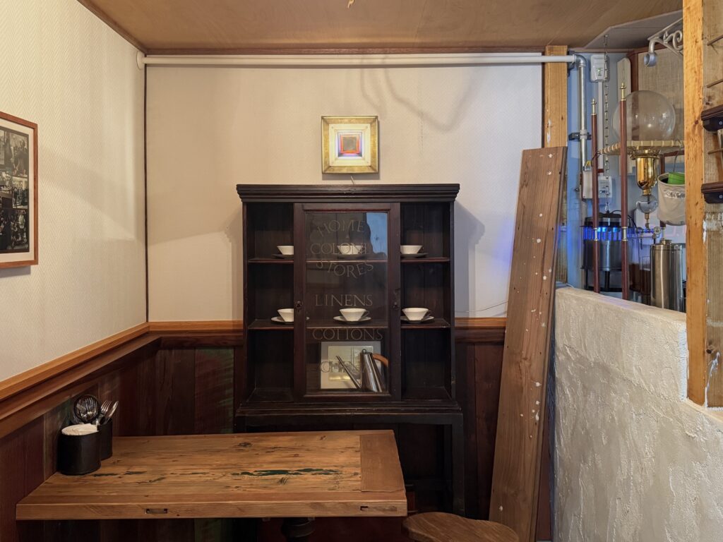 ソウルの隠れ家カフェ『CAFÉ SINOLA』で、完璧な朝ごはんを。写真と文：東山サリー (コーディネーター、ライター) #1