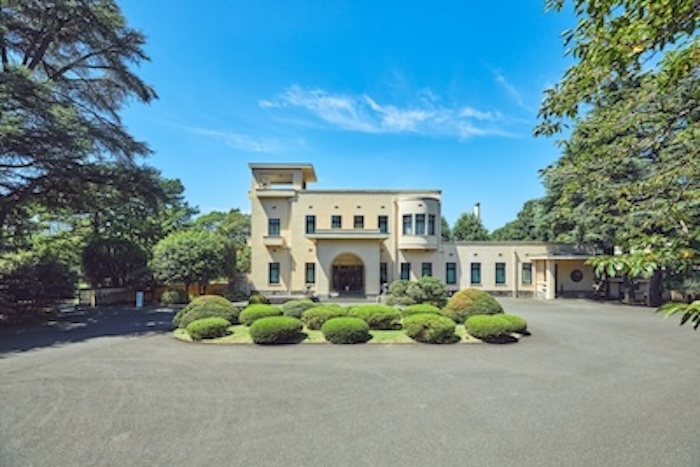 東京都庭園美術館 本館 正面外観 画像提供：東京都庭園美術館 | 東京都庭園美術館　本館　正面外観　画像提供：東京都庭園美術館