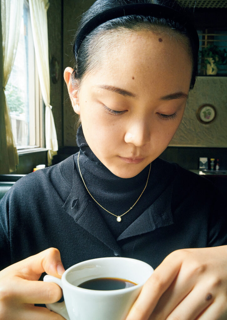 タイムレスな魅力に憧れる〈ブシュロン〉のペンダント。 タイムレスな魅力に憧れる〈ブシュロン〉のペンダント。