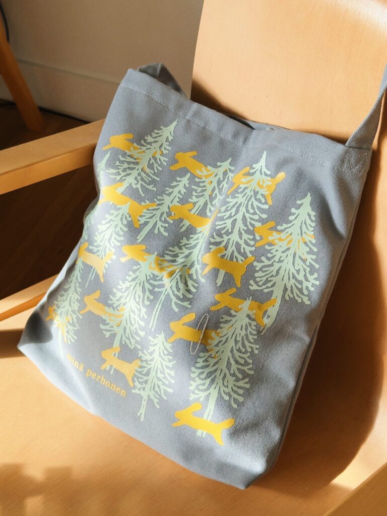 〈ミナ ペルホネン〉30周年を記念し、『&Premium』『Casa BRUTUS』による特別編集ムックが、12月23日 (火) に発売。