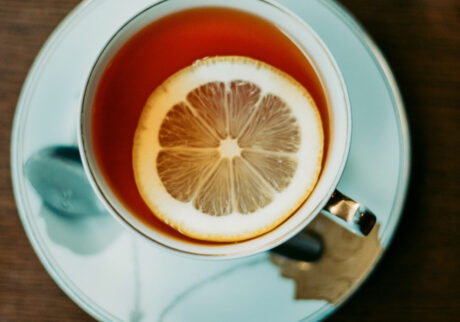 わたしの好きな岡山。純喫茶『ダンケ』の特等席でティータイム。写真と文：中川正子  (写真家) #4