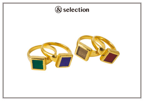 唯一無二の個性が宿る、天然石をあしらった〈ララガン〉のリング。