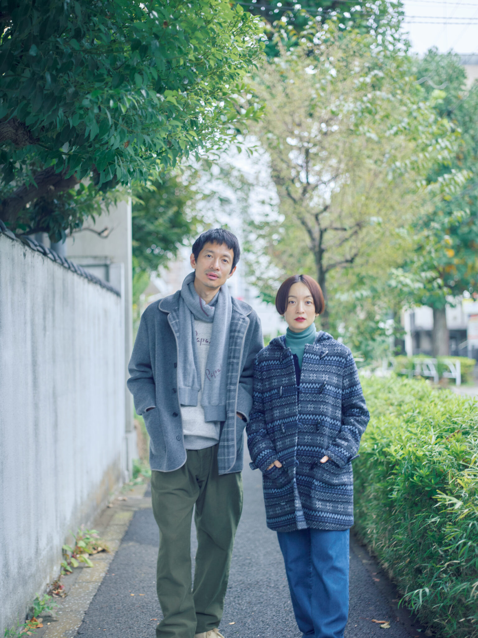 高山 都さんと安井達郎さんが纏う、〈マドモアゼルノンノン〉と〈パパス〉の冬。A Pleasant Winter Morning with Mademoiselle NON NON, PAPAS