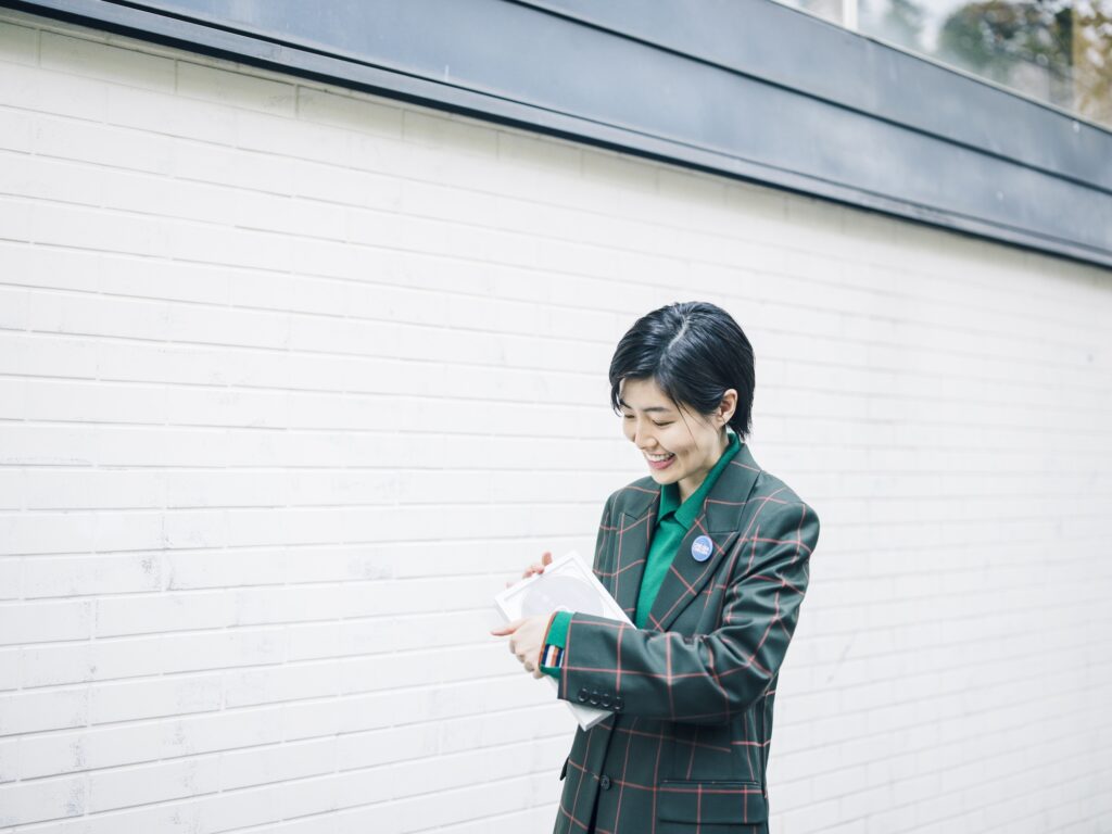 「完璧じゃなくても大丈夫。だからこそ、人生は美しい」。俳優のシム・ウンギョンさんが語る、映画『旅と日々』のこと。