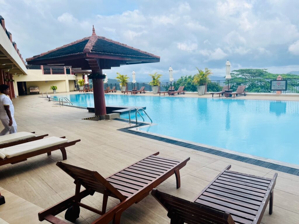 「しなやかな自分を作る4つの日常ごと③」〜運動は身体を整え、美肌も作る！〜 写真と文：久保直子 (ウェルネス＆ビューティジャーナリストほか) #3