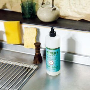 修復家・河井菜摘さんが選ぶ、本当に使いやすい消耗品。 | 泡立ち、泡切れもいい。〈パックスナチュロン〉のキッチンスポンジ（左）と一緒に。