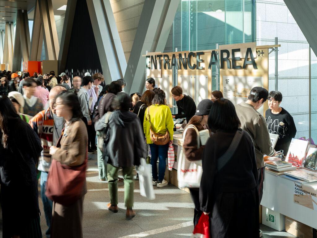 TOKYO ART BOOK FAIR TABF ブルーノ・ムナーリ エンツォ・マーリ エットレ・ソットサス ホンマタカシ 東京都現代美術館 | photo : Hajime Kato TOKYO ART BOOK FAIR TABF ブルーノ・ムナーリ エンツォ・マーリ エットレ・ソットサス ホンマタカシ 東京都現代美術館 | photo : Hajime Kato
