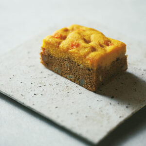 紅葉した秋の筵を、かぼちゃの蒸し菓子に。 ―矢田寺 木葉筵― 〈御菓子丸〉が一皿で表す、京都、寺社仏閣の風景 vol.21 紅葉した秋の筵を、かぼちゃの蒸し菓子に。 ―矢田寺 木葉筵― 〈御菓子丸〉が一皿で表す、京都、寺社仏閣の風景 vol.21