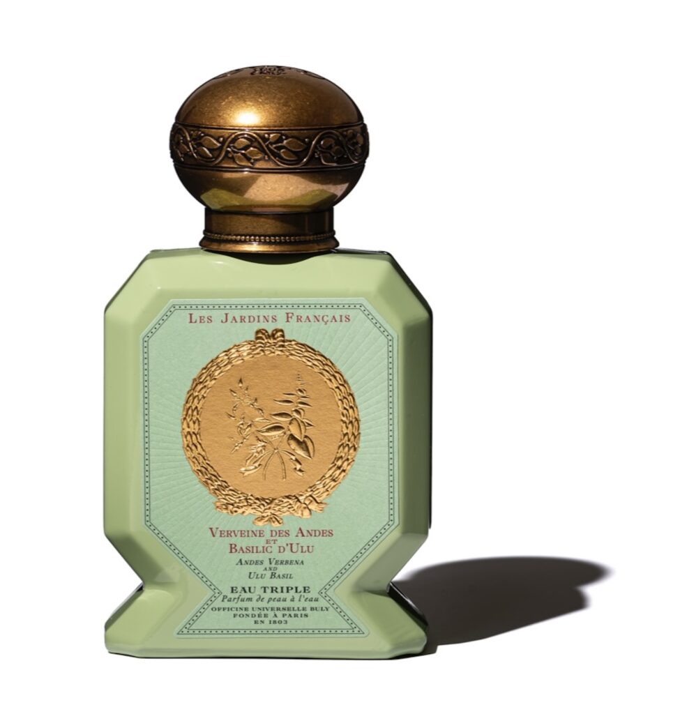 アロマと花、柑橘が清々しく香るグリーンノート。ヴァーベナ、シダー、 ミントの清々しさは、イメトレの相棒にピッタリです。 「オー・トリプル ヴェルヴェーヌ・デザンド・エ・バジリック・ドゥリュ」 75ml ¥23,210 (オフィシーヌ・ユニヴェルセル・ビュリー ☎︎0120-09-1803) | アロマと花、柑橘が清々しく香るグリーンノート。ヴァーベナ、シダー、
ミントの清々しさは、イメトレの相棒にピッタリです。
「オー・トリプル　ヴェルヴェーヌ・デザンド・エ・バジリック・ドゥリュ」　
75ml ¥23,210（オフィシーヌ・ユニヴェルセル・ビュリー　☎︎0120-09-1803）