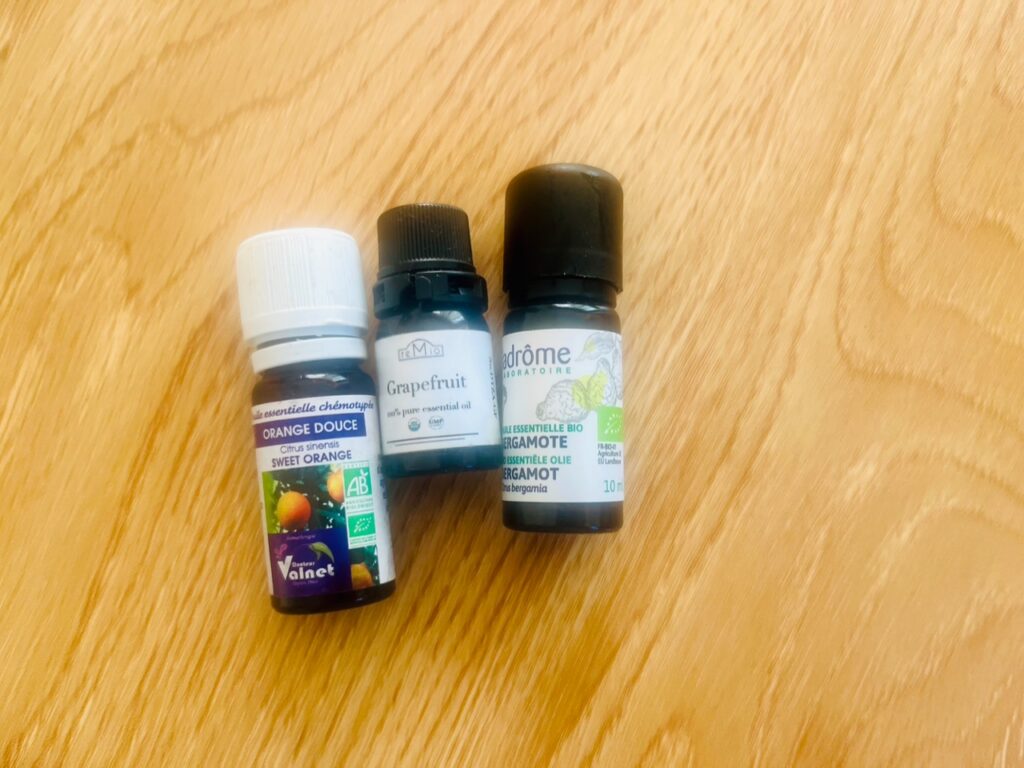 しなやかな自分を作る4つの日常ごと。自分を上げてくれる「寝香水」。 写真と文：久保直子 (ウェルネス＆ビューティジャーナリストほか) #4