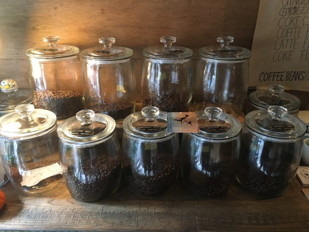 深煎り好きが行き着く先。東京・初台の『G☆P COFFEE ROASTER』へ。写真と文:石井ブレンド (お笑い芸人、『GOODFEELING COFFEE』オーナー) #2 深煎り好きが行き着く先。東京・初台の『G☆P COFFEE ROASTER』へ。写真と文:石井ブレンド (お笑い芸人、『GOODFEELING COFFEE』オーナー) #2