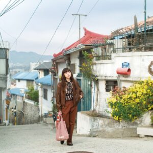 グルメ、日用品、ギャラリー、注目エリアのスポットなど、200軒以上を掲載。保存版「ひとりでも、韓国・ソウル特集」MAP。 グルメ、日用品、ギャラリー、注目エリアのスポットなど、200軒以上を掲載。保存版「ひとりでも、韓国・ソウル特集」MAP。