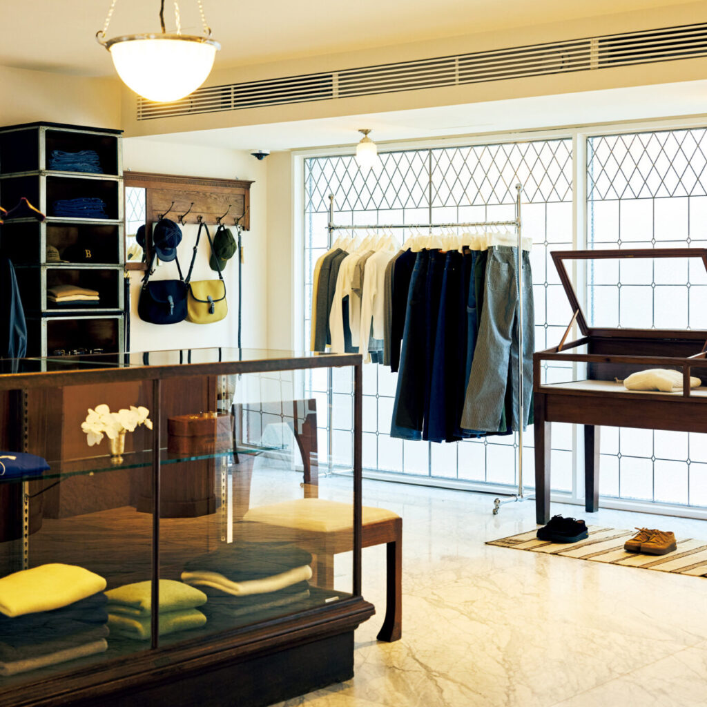 物語を感じる服や小物に出合える、韓国発〈URBANIC 30〉のソウル旗艦店へ。