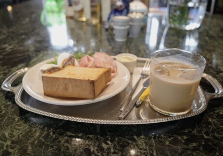 東京・松陰神社前のカフェ『Gigio』で、朝から元気に。写真と文：石井ブレンド (お笑い芸人、『GOODFEELING COFFEE』オーナー) #4