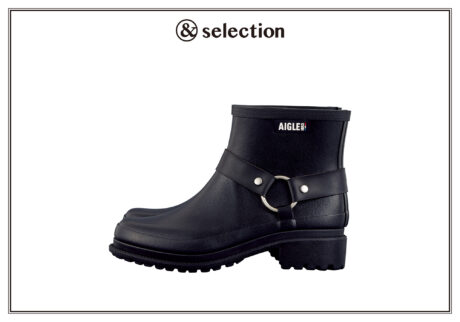 〈エーグル〉のラバーブーツは、バックル付きでフレンチエッセンスを感じる佇まいに。 〈エーグル〉のラバーブーツは、バックル付きでフレンチエッセンスを感じる佇まいに。