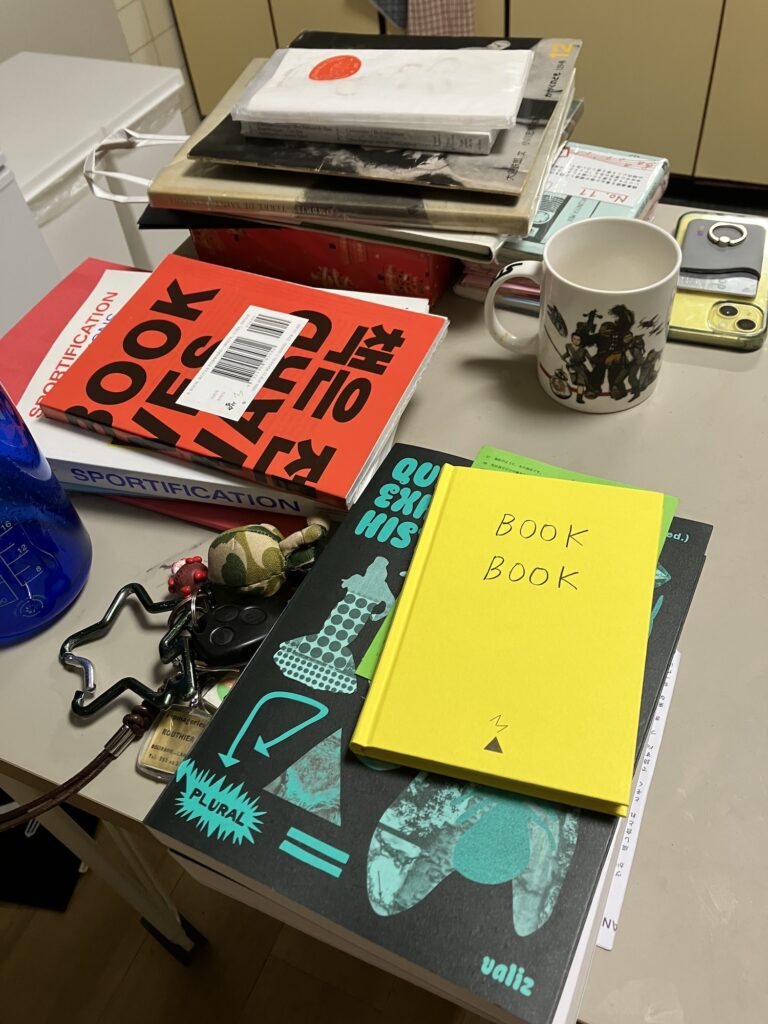 会社員、アシスタント・野村陶子さんのおうちの話。写真と文：服部恭平 (写真家)